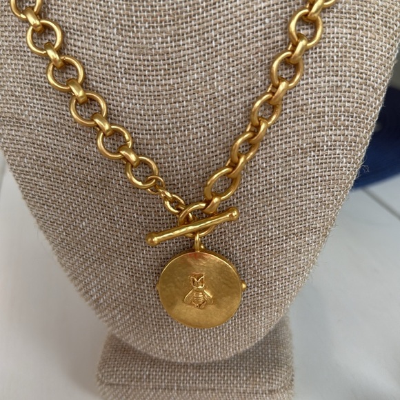 Gold Chain Necklace with Blue Pendant - Picture 3 of 3